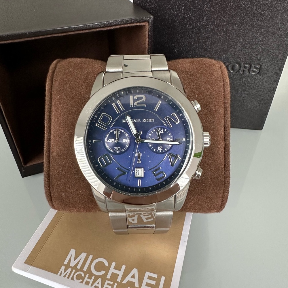 Michael Kors Men's MK8329 Classic Collection Men Watch